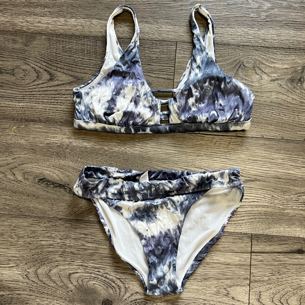 Tie-Dye Two-Piece Swim Set - Blue/White